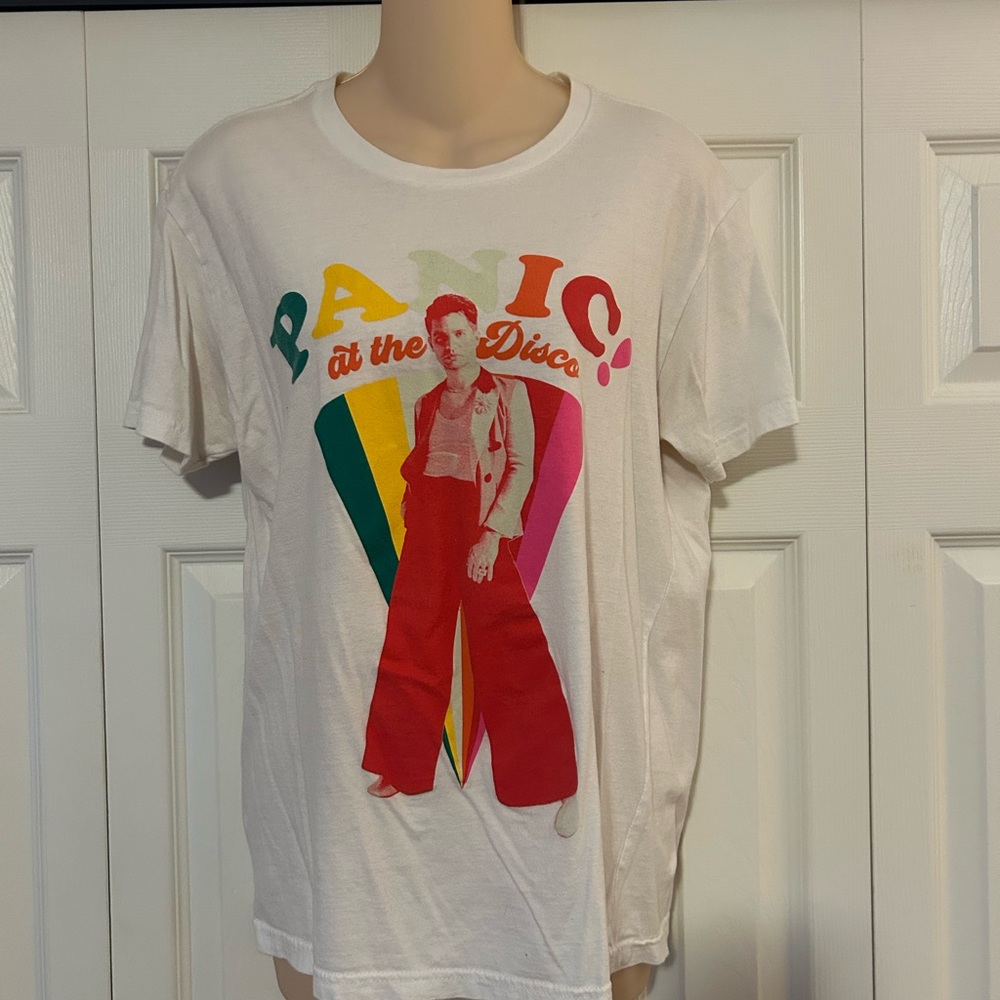 PANIC! At The Disco Viva Las Vengeance Tour 2022 White Graphic T-Shirt
